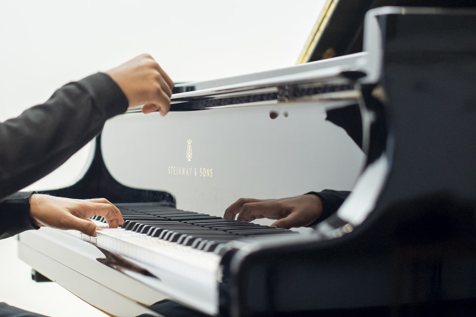 Piano Masterclass with Leslie Howard