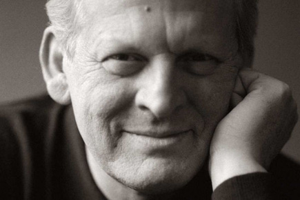 Queen's Medal for Sir Thomas Allen